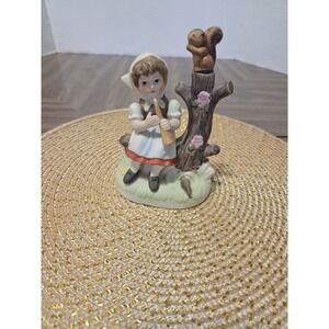 vintage mid-century hand-painted bisque porcelain figurine, Squirrel